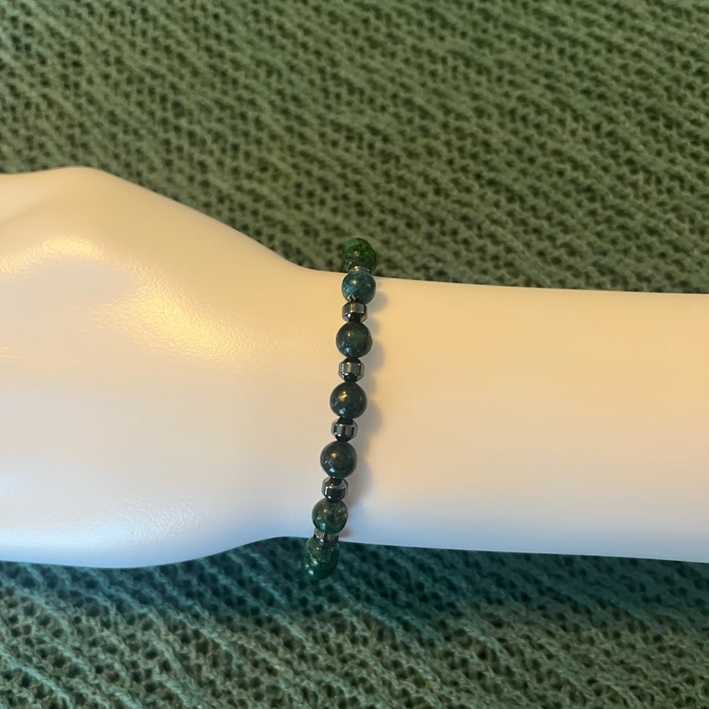 Phoenix Lapis Beaded Bracelet Set - Picture 5 of 6